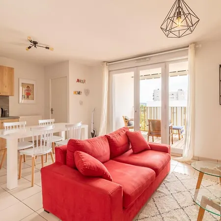 Bright With Furnished Balcony * Toulouse